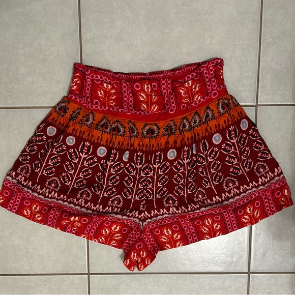 Anthropologie Pants - Anthropologie Ruched Wide-Leg Shorts in a red bohemian floral print